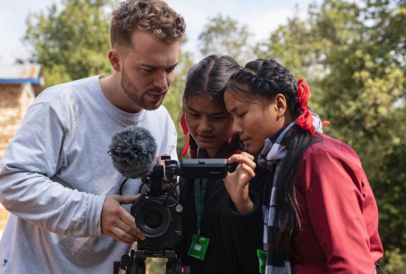 Documentaire — Sunrise Studio